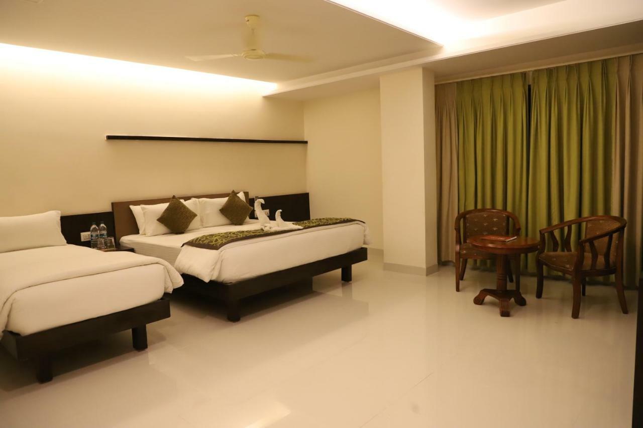 Kyriad Hotel Vijayapura By Othpl Bijāpur المظهر الخارجي الصورة